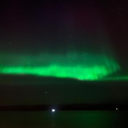 Hotel West Patreksfjordur エクステリア 写真