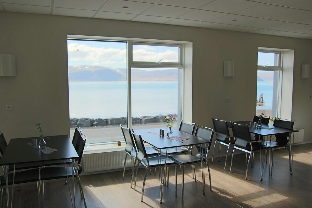 Hotel West Patreksfjordur エクステリア 写真