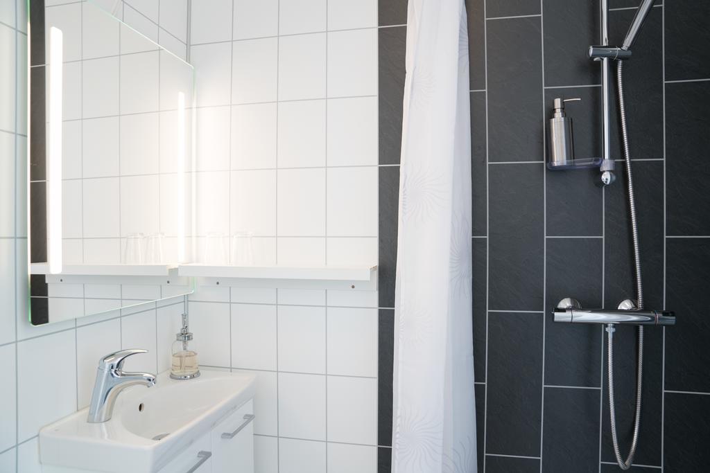 Hotel West Patreksfjordur エクステリア 写真