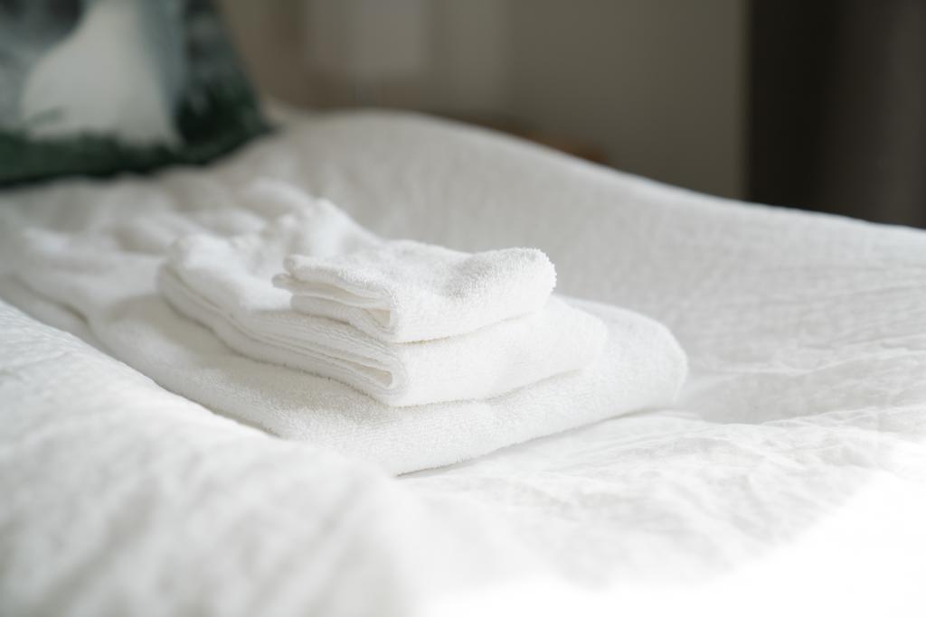 Hotel West Patreksfjordur エクステリア 写真